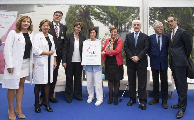 El Hospital de Laredo ya es 'oficialmente' un centro que protege y promociona la maternidad