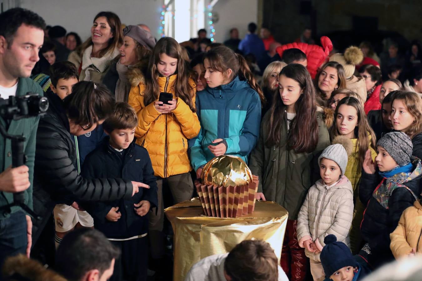 Comillas graba el vídeo con el que competirá en el concurso de Ferrero Rocher