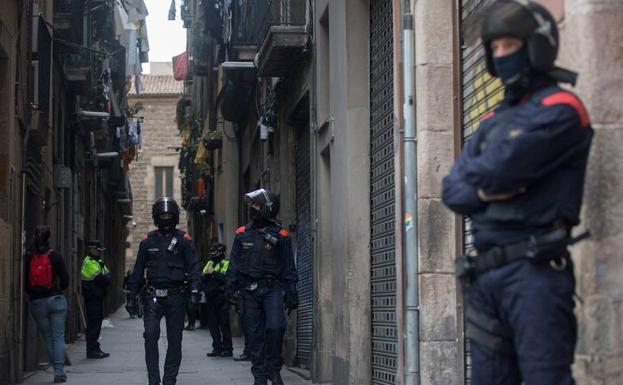 Dos detenidos en uno de los narcopisos registrados en el Eixample, Barcelona