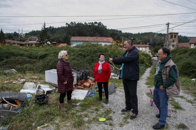 Vecinos de Ganzo denuncian el estado de «abandono» de la finca El Cuartelillo
