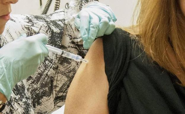 «Nos obligan a trabajar las tres fiestas de Navidad a cambio de un contrato»