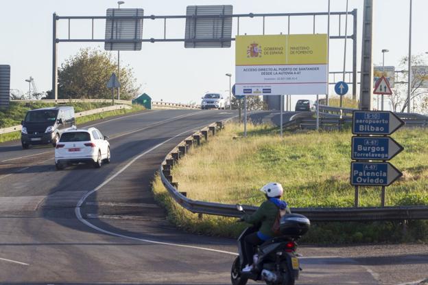 Arranca la obra del nuevo acceso al puerto, pero las máquinas tardarán aún «meses» en llegar