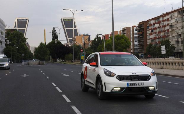 ¿Cómo moverse en coche eléctrico sin comprarlo?