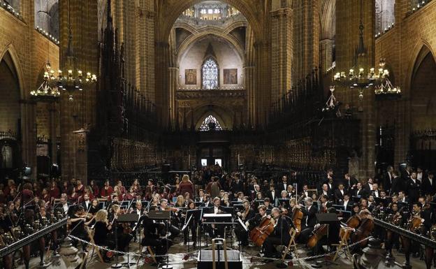 El Réquiem de Verdi inunda la Catedral de Barcelona por Montserrat Caballé