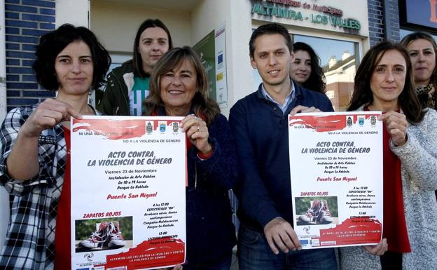 'Zapatos rojos' para recordar a las víctimas de la violencia machista en Puente San Miguel