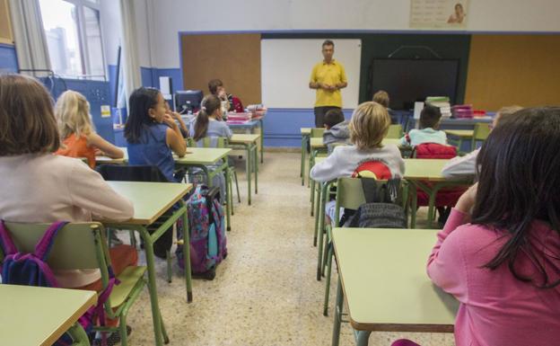 Educación garantiza la «correcta atención» del alumnado durante las elecciones sindicales en Cantabria