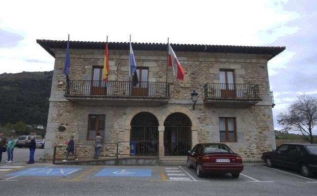 Los concejales no adscritos de Limpias presentan su nueva formación política