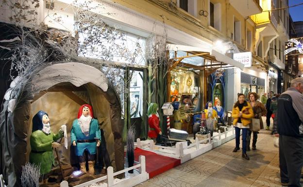Los mejores escaparates navideños de Torrelavega tendrán premio
