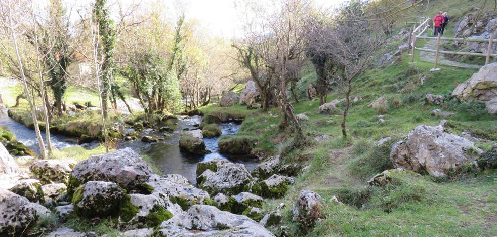 El Grupo de Montaña Cacicedo nos lleva por El Laberinto del Asón