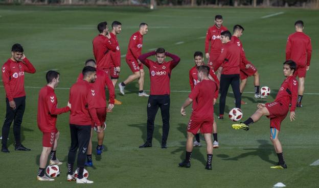 A Sevilla con todo el arsenal