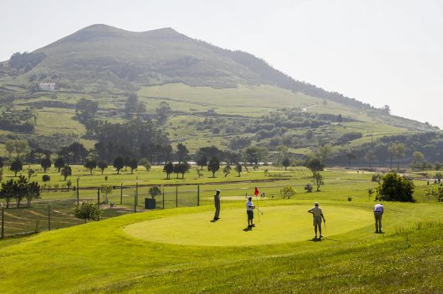 El campo Abra del Pas pasa a llamarse Celia Barquín