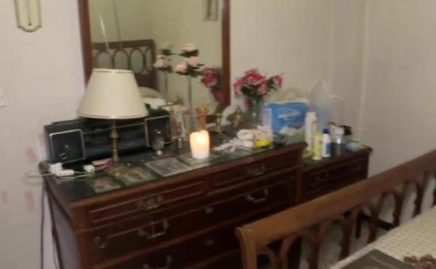 Hallan en un ataúd artesano a una anciana muerta hace un año que mantenía su hijo para cobrar su pensión