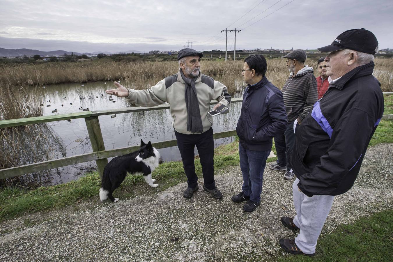 Denuncian vertidos incontrolados en la Ría de Raos