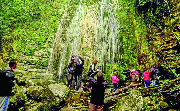 Las hermosas cascadas de Toranzo