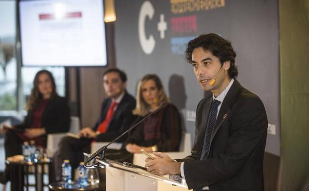 «Las empresas cántabras apenas nos piden financiación por desconocimiento»