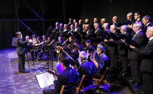 Medio centenar de coralistas cantarán la Misa Criolla en recuerdo a Fede Ceballos