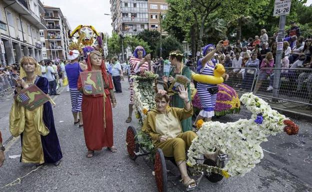 «Los políticos son el principal problema de la Batalla de Flores, no aman la fiesta»