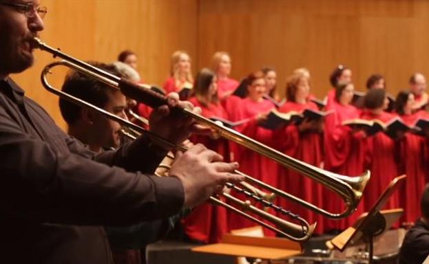 La Camerata Coral de la UC felicita el año con su música