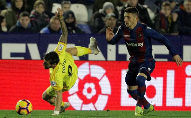 El Levante araña un punto tras remontar dos veces al Girona