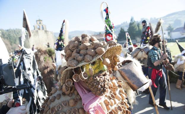 Los Reyes dan oxígeno a La Vijanera