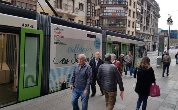 Santander promociona en Bilbao al pequeño comercio local