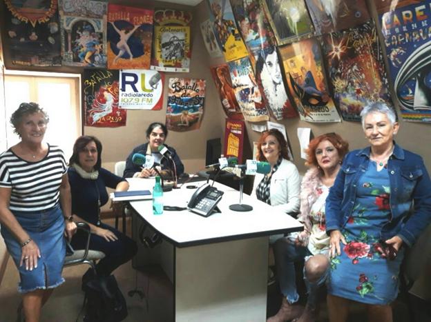 Laredo alumbra un colectivo de mujeres