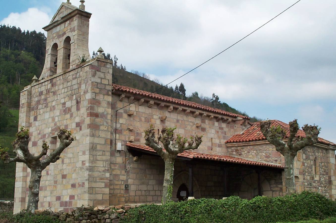 Raicedo homenajea a sus vecinos y pone en valor su patrimonio