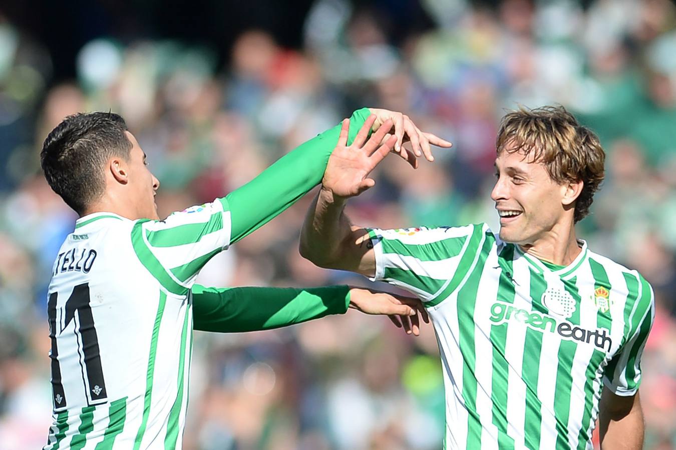 Sergio Canales, uno de los motores de la sala de máquinas del Betis de Setién