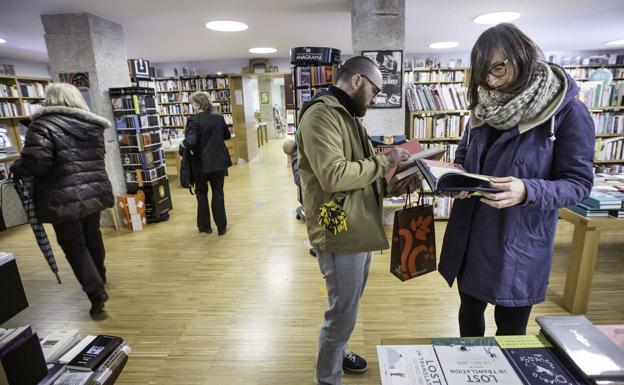 Los cántabros, los que más libros compran al año