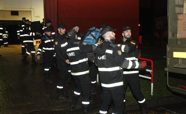 El Ejército llega a Torrelavega y monta su base en La Lechera