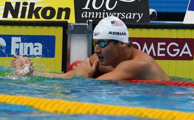 Nathan Adrian pelea para estar en Tokio 2020 pese a su cáncer