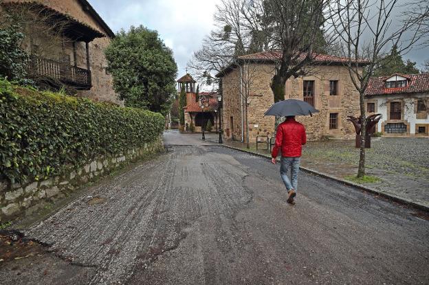 Mazcuerras asfalta y acondiciona los viales de sus siete pueblos