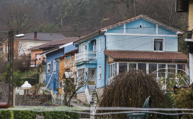 La Policía Local de Los Corrales aconseja a otros tres vecinos de San Mateo que desaloje sus viviendas