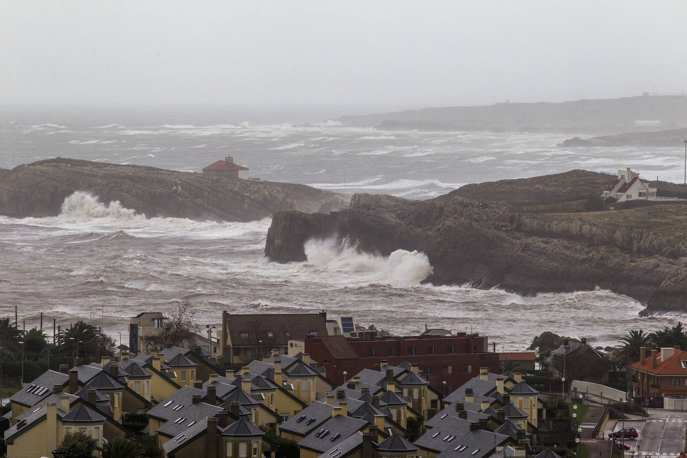 La borrasca 'Gabriel' deja viento y lluvia en Cantabria