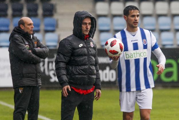 Pablo Lago: «El equipo se vacía en cada partido»