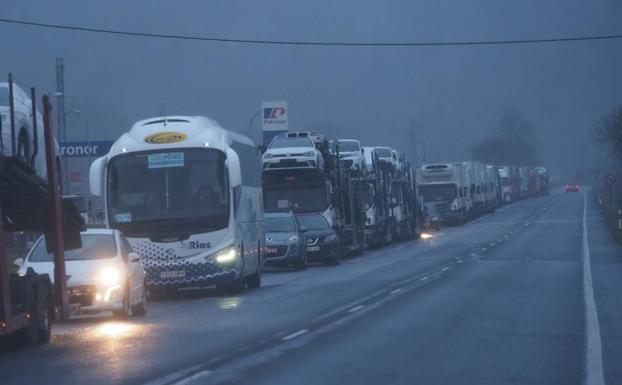 Mejora la circulación en la A-67 tras una noche difícil por la nieve y las ventiscas