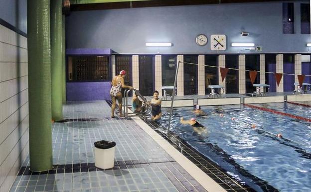 «El gobierno de Laredo no quiere empezar la reforma de la piscina», dicen desde Sí Se Puede Laredo