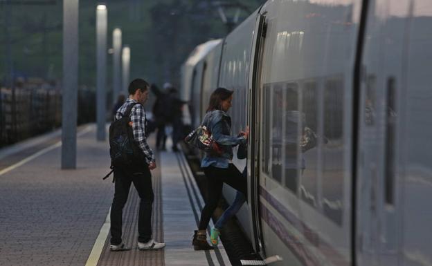 La avería de un mercancías corta el tráfico ferroviario entre Aguilar de Campoo y Palencia durante cinco horas