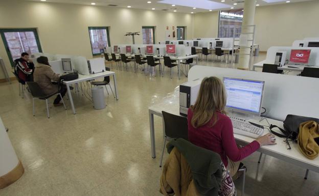 Los ordenadores de la Biblioteca Central volverán a funcionar «en breve»