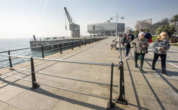 Un informe municipal ve factible rehabilitar el muelle de Maura sin tener que desmontarlo