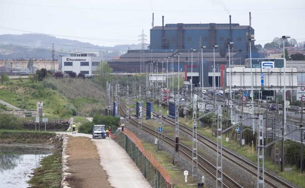 Ferroatlántica quiere parar dos de los cinco hornos de la planta de Guarnizo