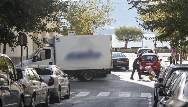 Los repartidores no encuentran sitio en Santander