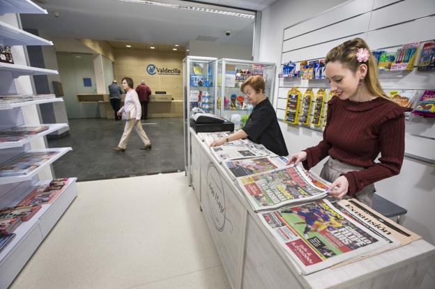 Ocupados cinco locales de la galería comercial de Valdecilla