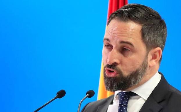 Abascal se hace con el control total de Vox en vísperas de las elecciones