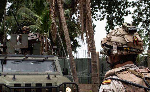 Doble ataque terrorista con dos víctimas mortales contra la base española en Mali