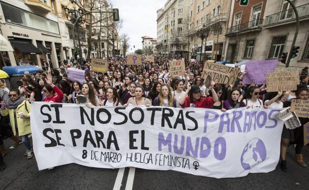 Cuatro sindicatos cántabros convocan una huelga general de 24 horas para el 8M