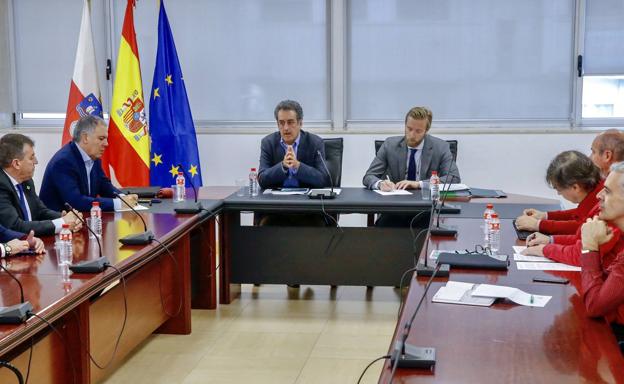 Cantabria acuerda hacer «un frente común» para defender la inclusión de la región en el Corredor Atlántico