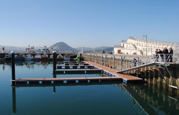 El nuevo pantalán de Santoña entrará en breve en servicio