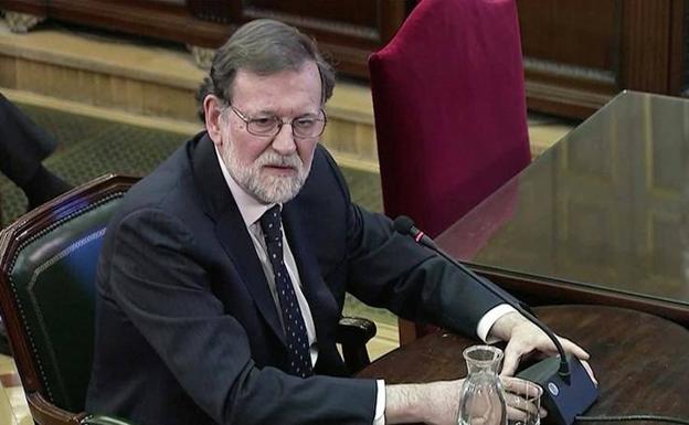 Rajoy desvela que avisó «hasta la saciedad» a Puigdemont antes de la aplicación del 155