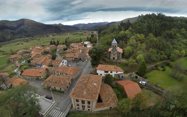 Cinco ayuntamientos perderán concejales por la crisis demográfica